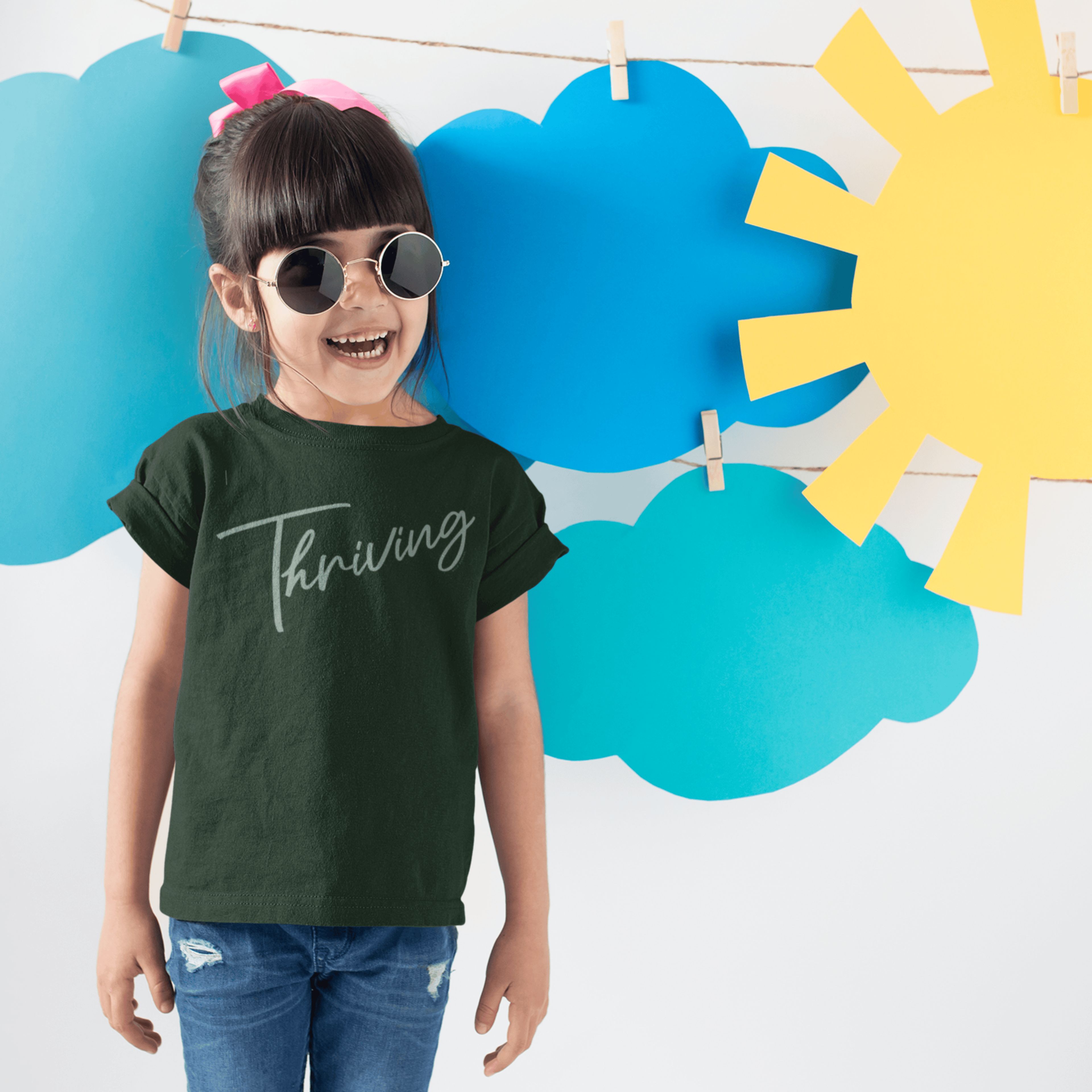 Thriving Script - Kids T-shirt