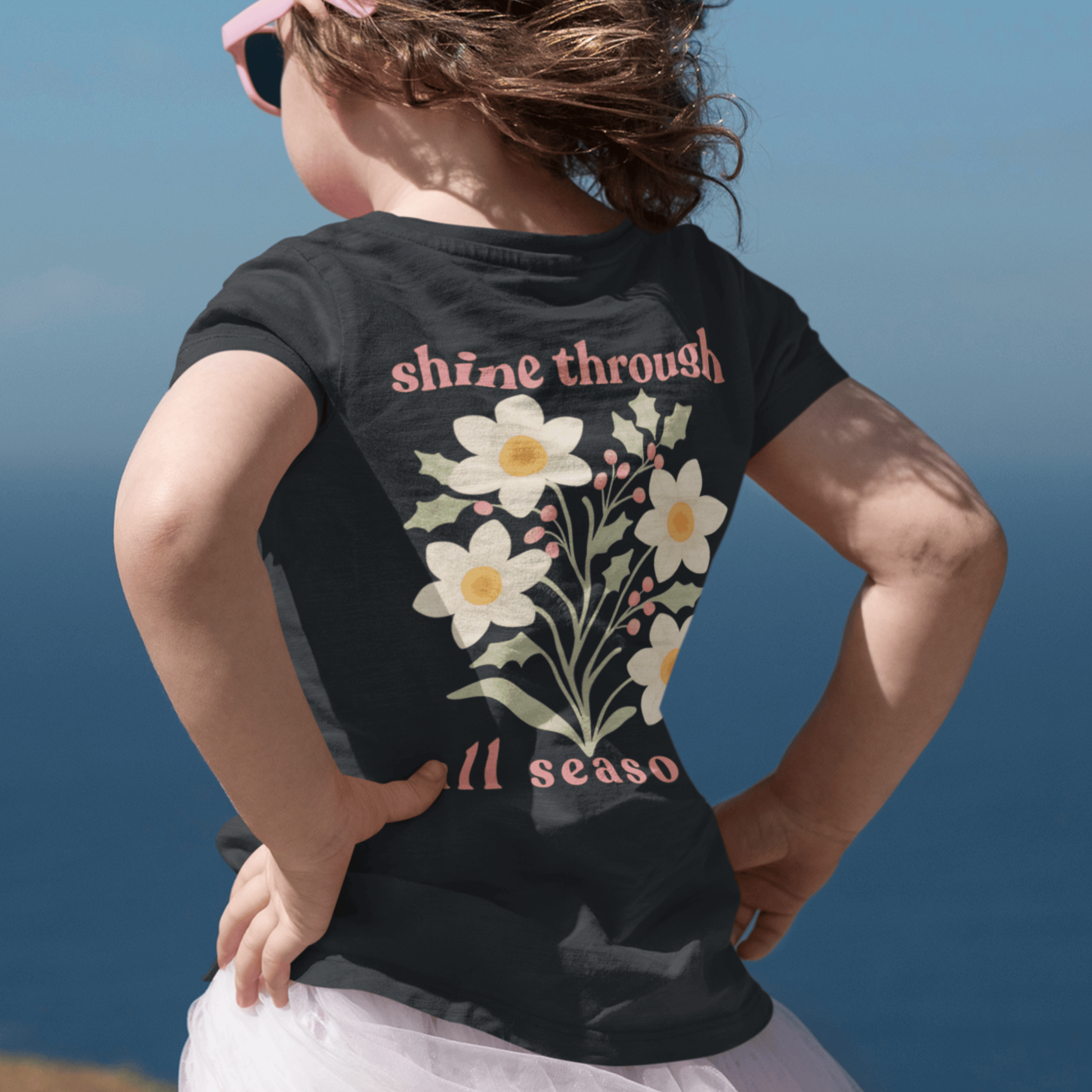 Shine Through All Seasons - December – Narcissus (Paperwhite) & Holly - Kids T-shirt